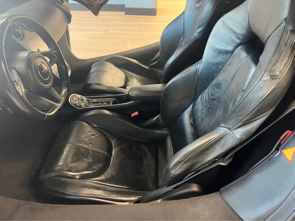 2017 McLaren 570S - Image 6 of 16