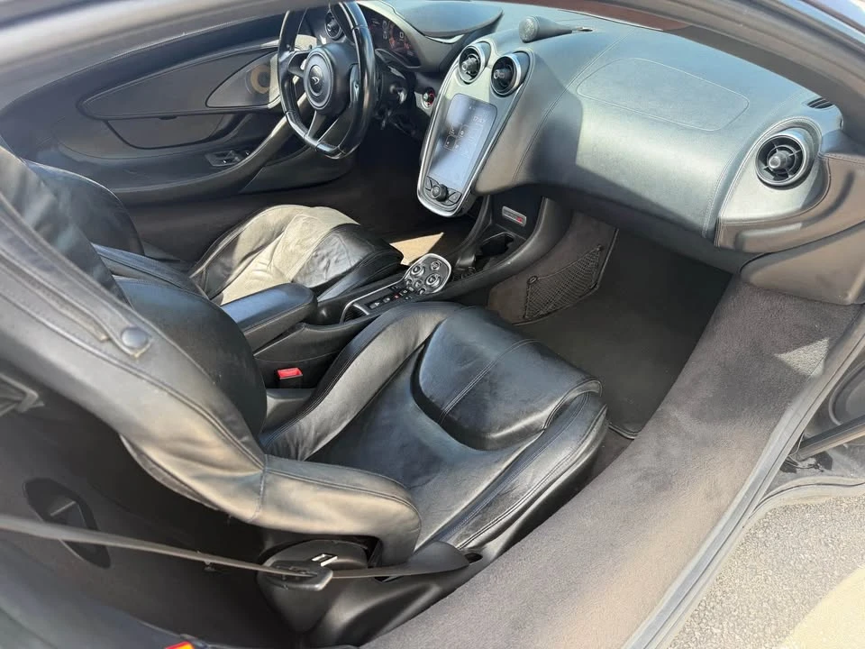 2017 McLaren 570S - Image 19 of 20