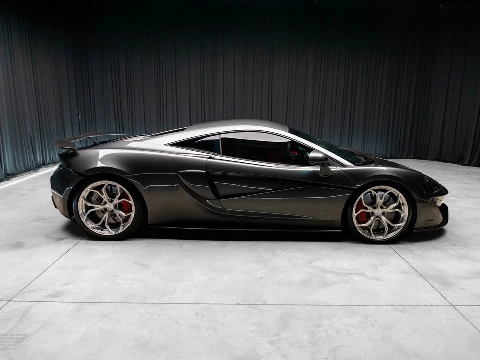 2017 McLaren 570S - Image 6 of 18