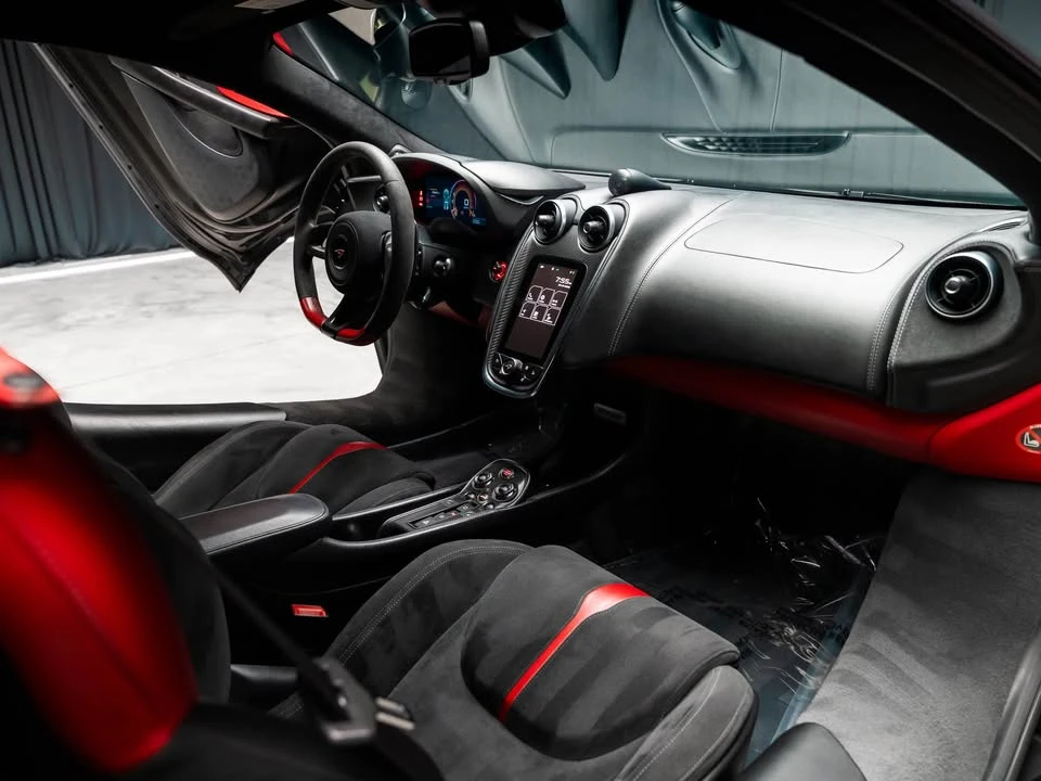 2017 McLaren 570S - Image 18 of 18