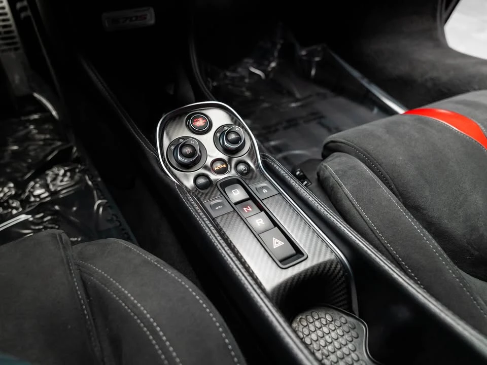 2017 McLaren 570S - Image 17 of 18