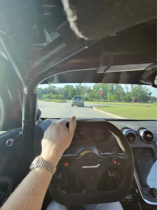 2017 McLaren 570S - Image 2 of 17