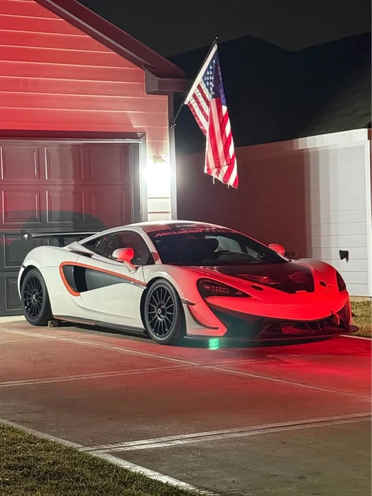 2017 McLaren 570S - Image 6 of 17