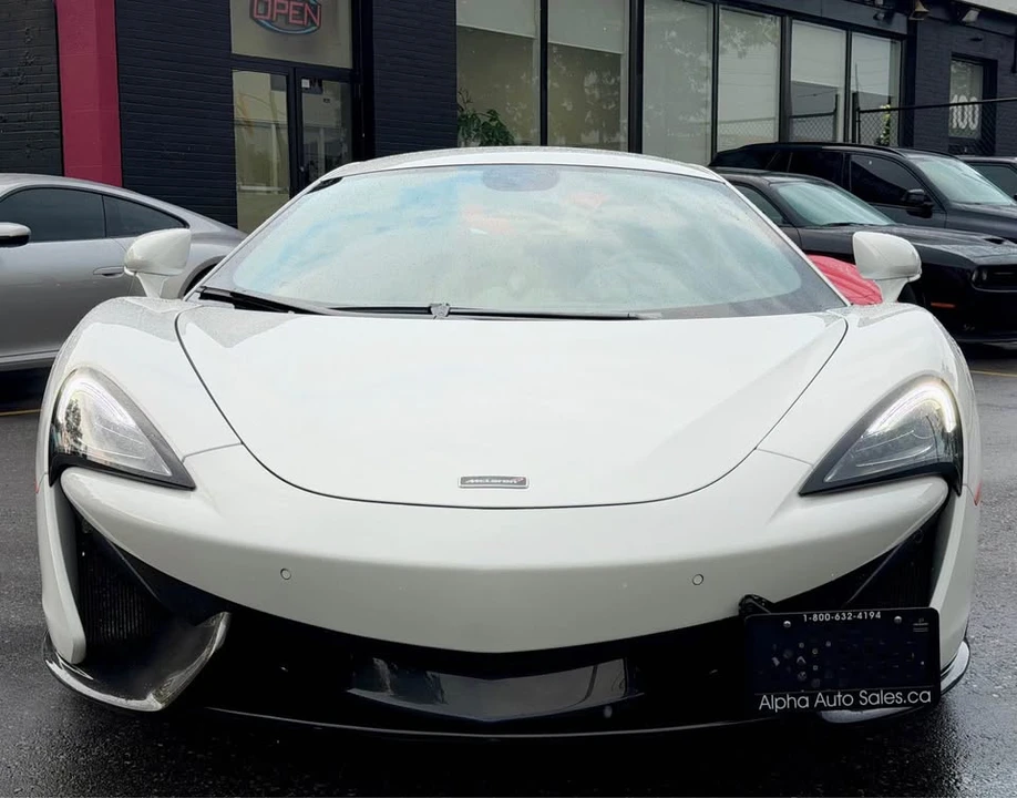 2017 McLaren 570S - Image 8 of 20