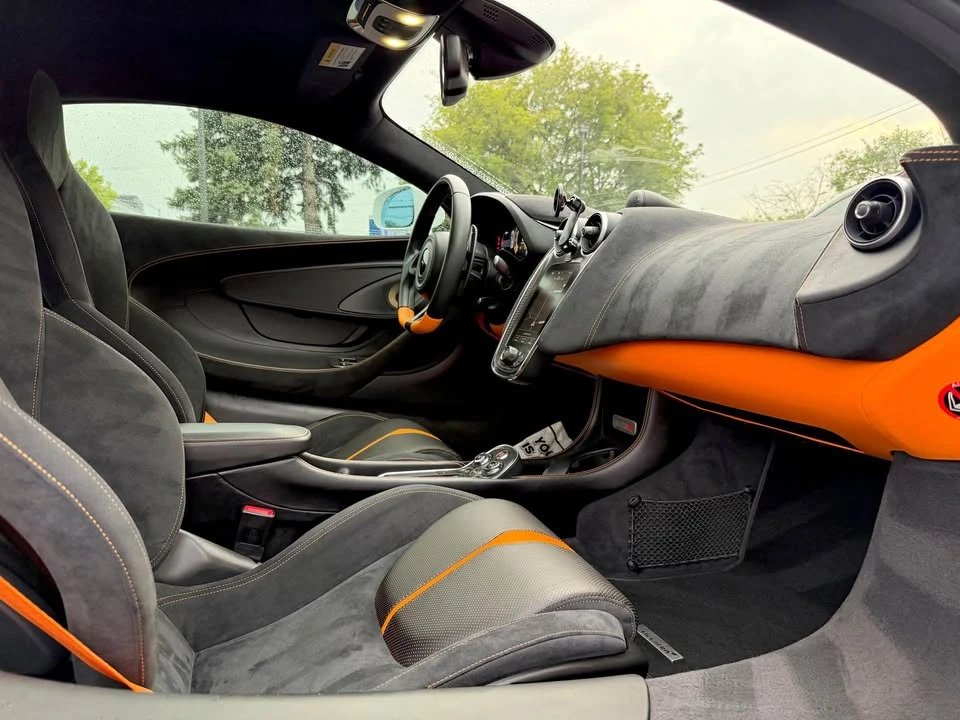 2017 McLaren 570S - Image 10 of 20