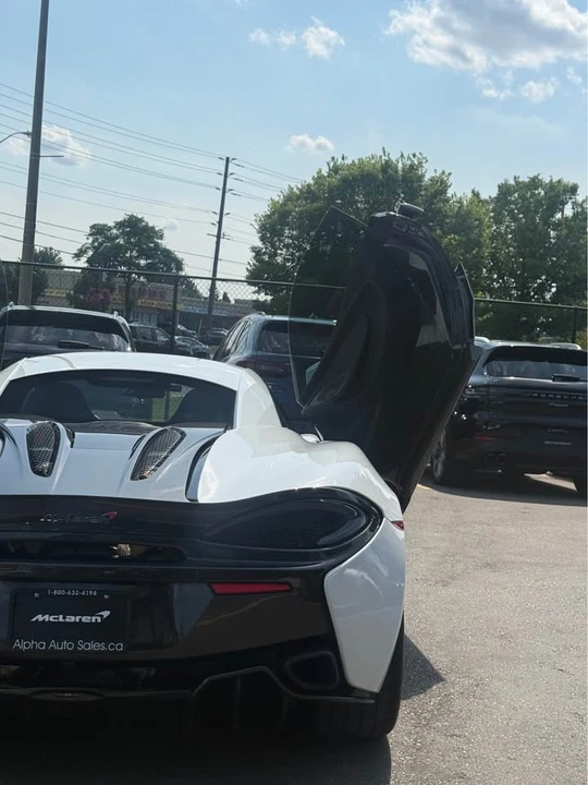 2017 McLaren 570S - Image 2 of 15