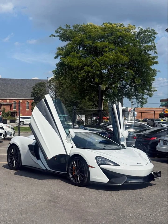 2017 McLaren 570S - Image 3 of 15
