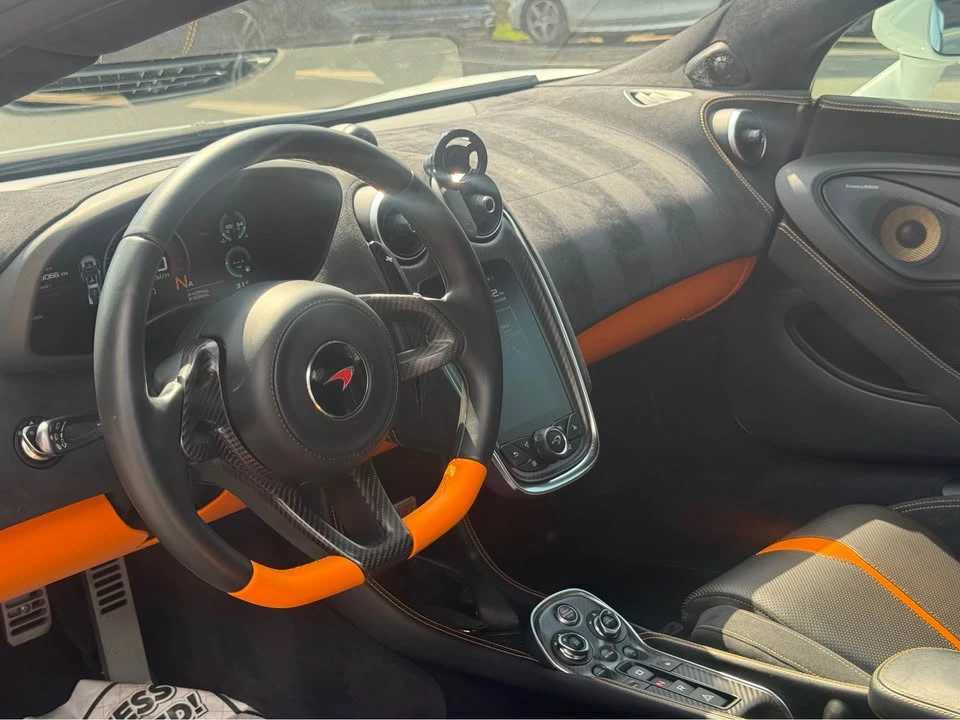 2017 McLaren 570S - Image 6 of 15