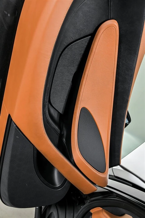 2017 McLaren 570S - Image 15 of 20