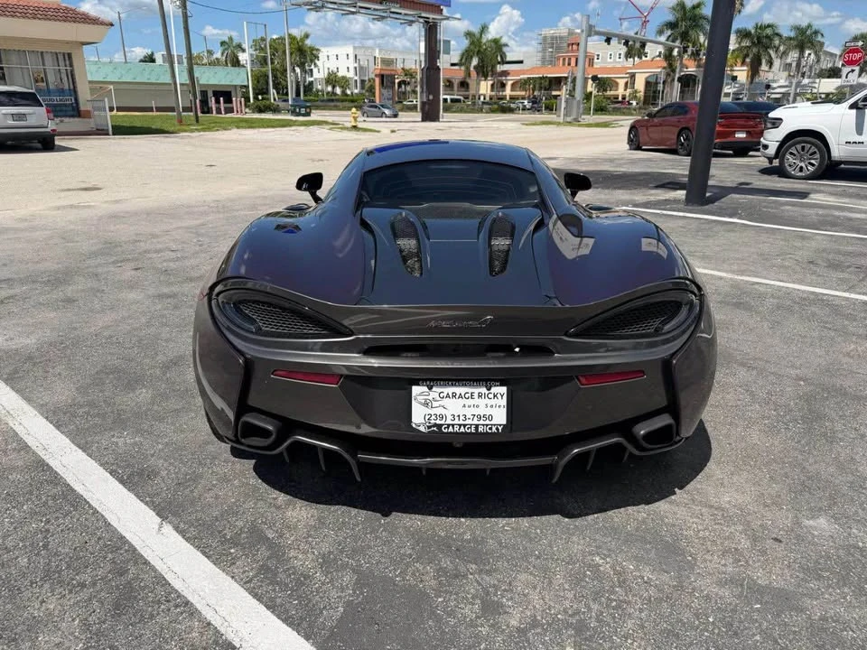 2017 McLaren 570S - Image 4 of 18