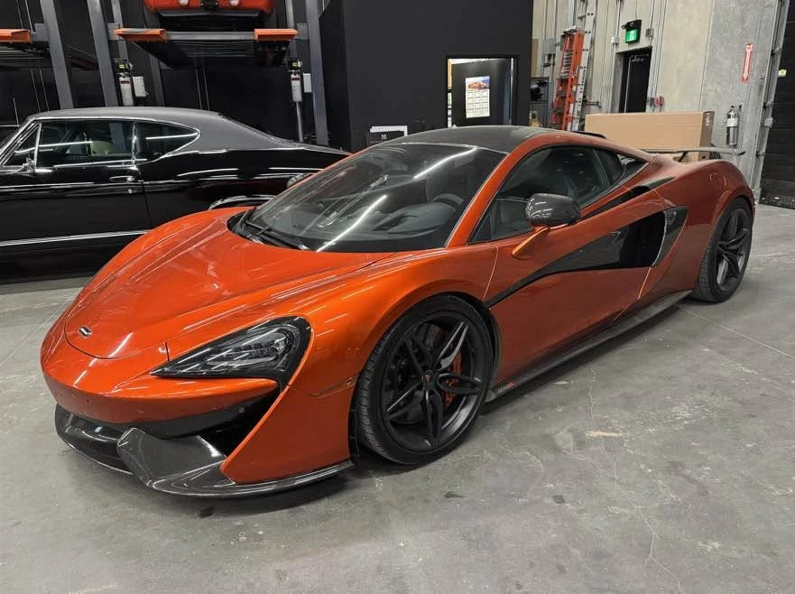 2017 McLaren 570S - Image 2 of 5