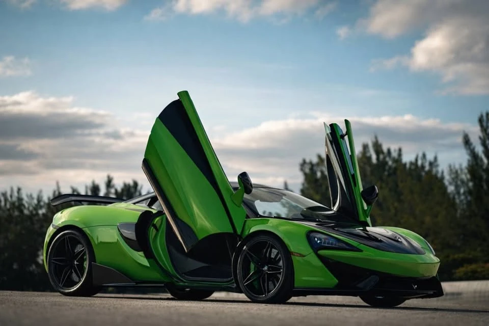 2017 McLaren 570S - Image 8 of 14