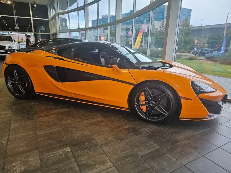2017 McLaren 570S - Image 2 of 4