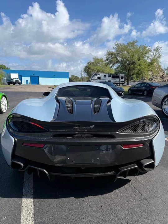 2017 McLaren 570S - Image 4 of 8