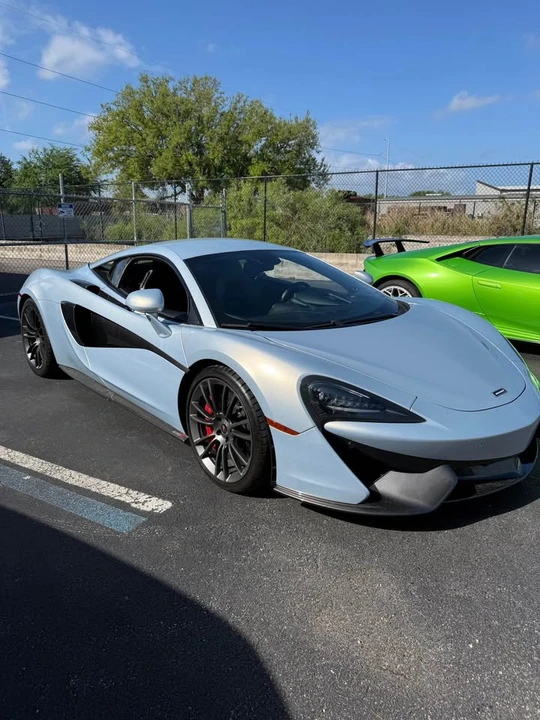 2017 McLaren 570S - Image 3 of 8