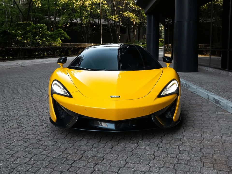 2017 McLaren 570S - Image 16 of 20