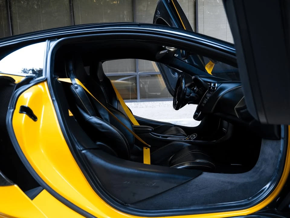 2017 McLaren 570S - Image 19 of 20
