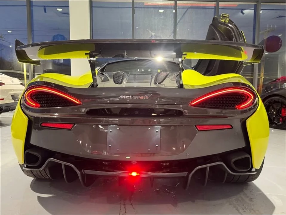 2017 McLaren 570S - Image 19 of 20