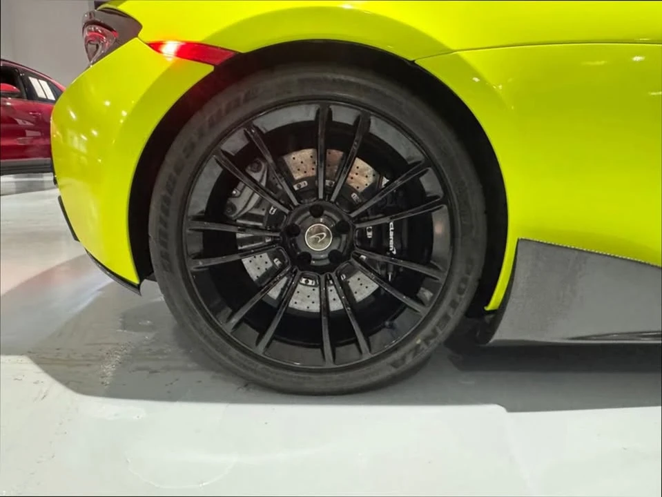 2017 McLaren 570S - Image 15 of 20