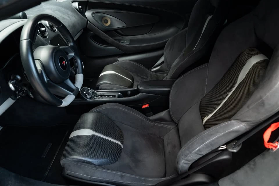 2017 McLaren 570S - Image 13 of 20