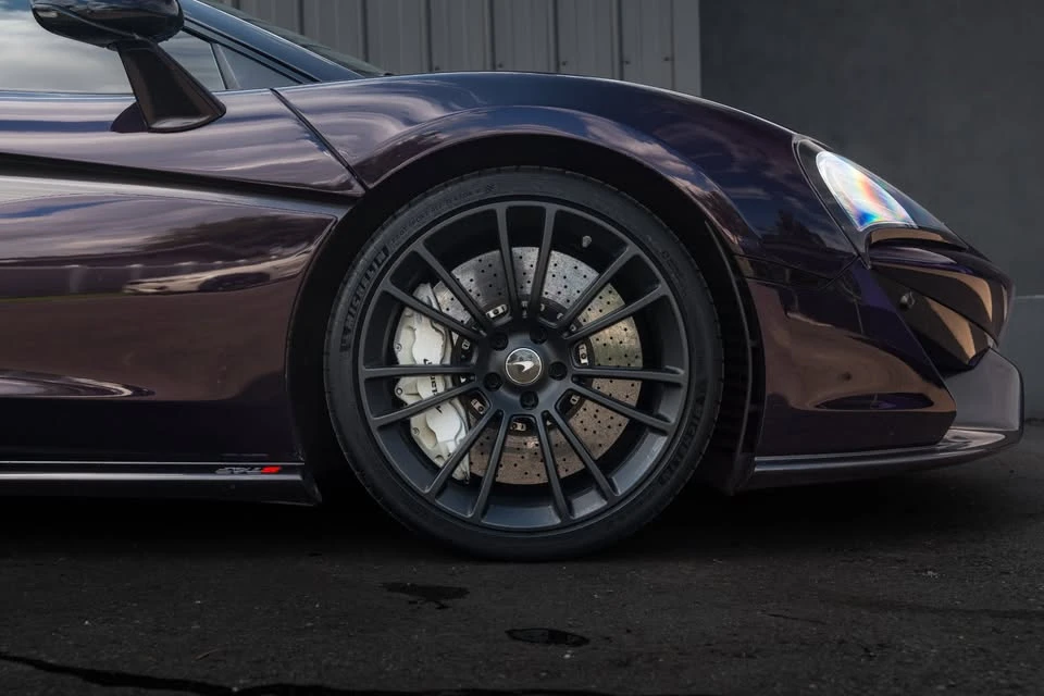 2017 McLaren 570S - Image 2 of 20