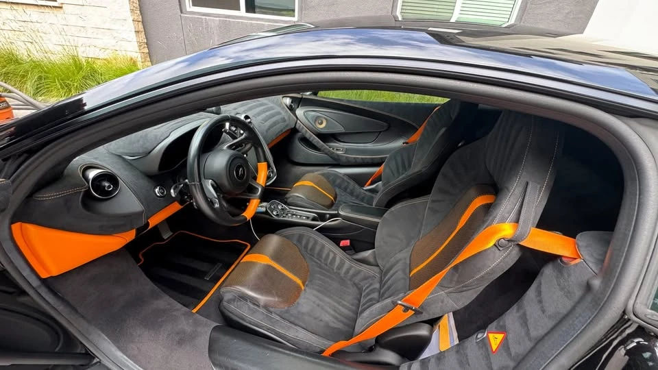 2017 McLaren 570S - Image 7 of 21