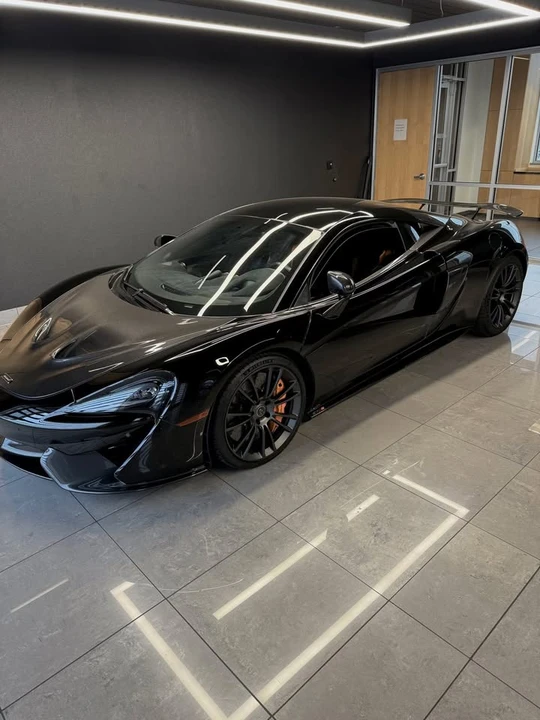 2017 McLaren 570S - Image 16 of 21