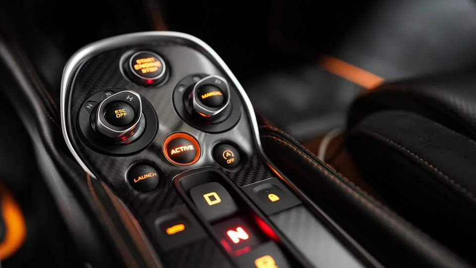 2017 McLaren 570S - Image 11 of 21