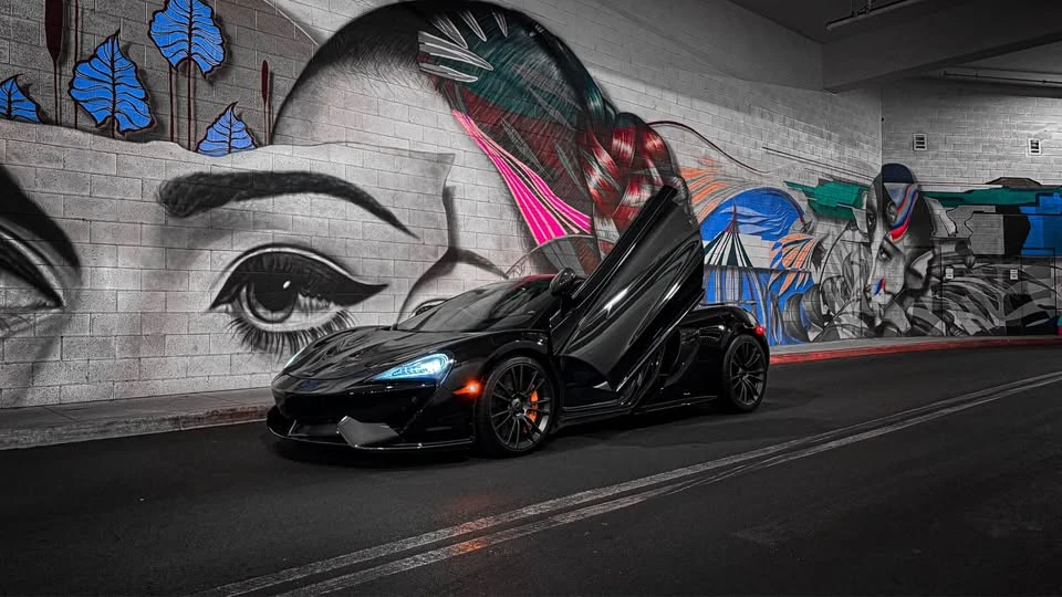 2017 McLaren 570S - Image 15 of 16