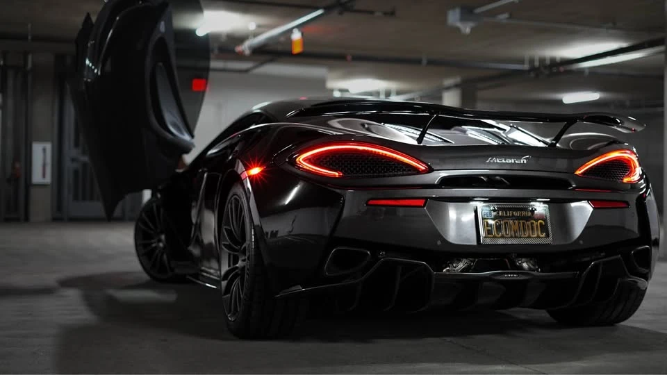 2017 McLaren 570S - Image 2 of 16