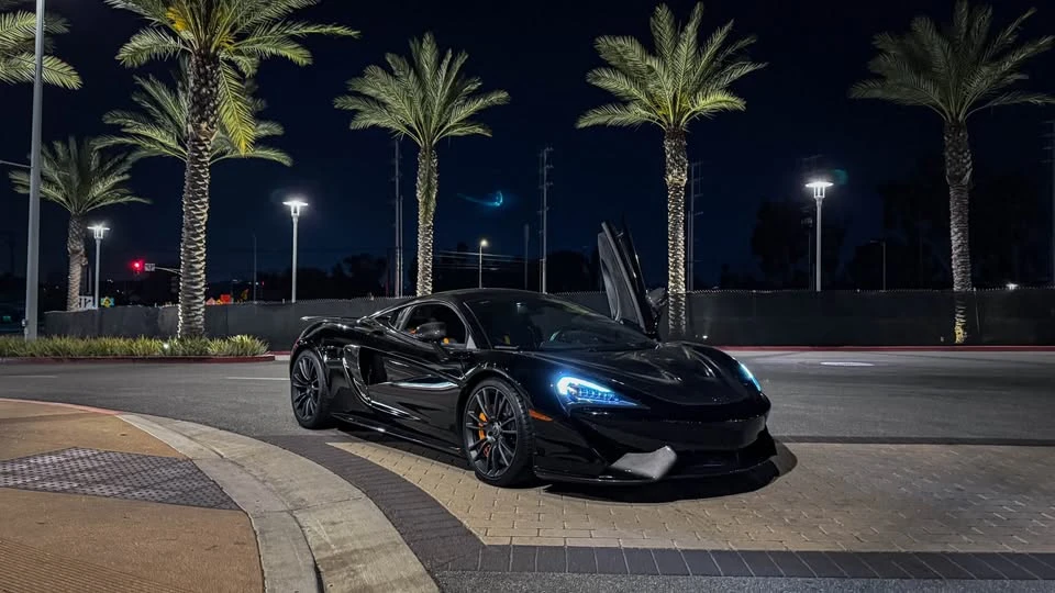 2017 McLaren 570S - Image 16 of 16
