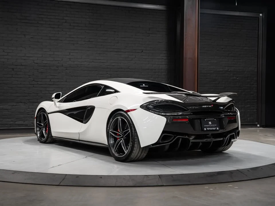 2017 McLaren 570S - Image 7 of 9