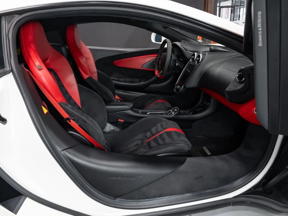 2017 McLaren 570S - Image 3 of 9