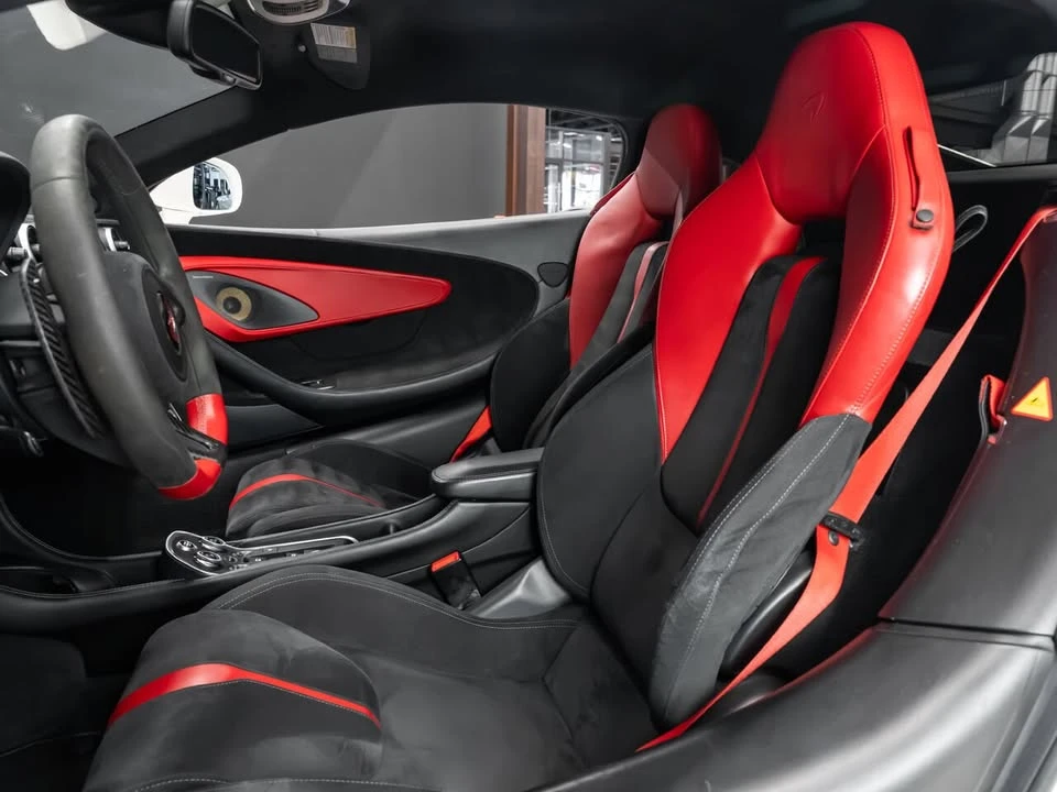2017 McLaren 570S - Image 4 of 9