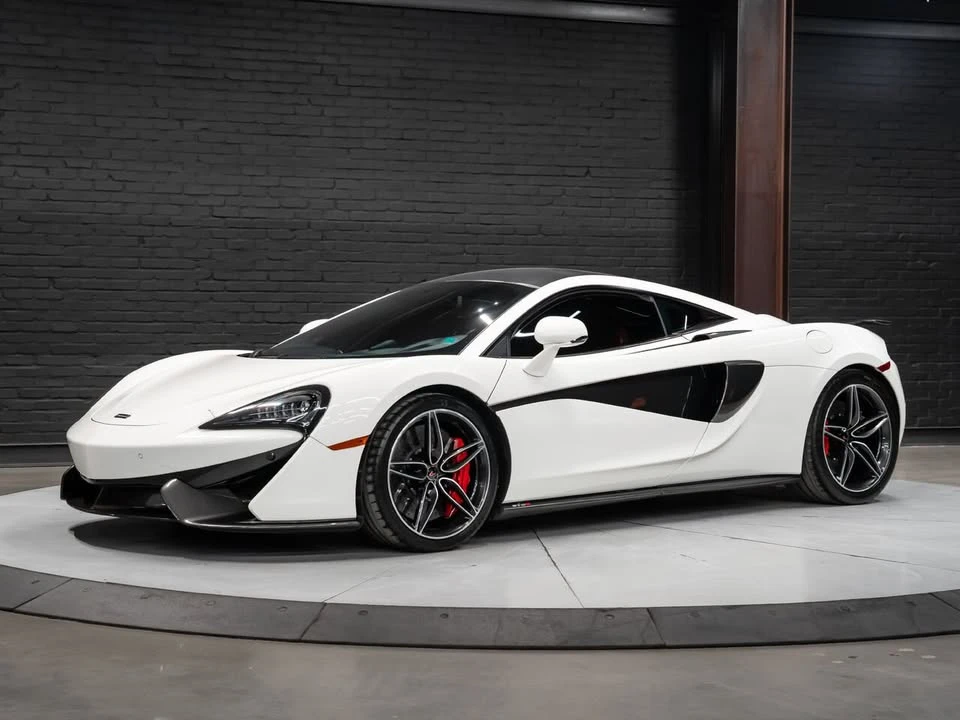 2017 McLaren 570S - Image 6 of 9
