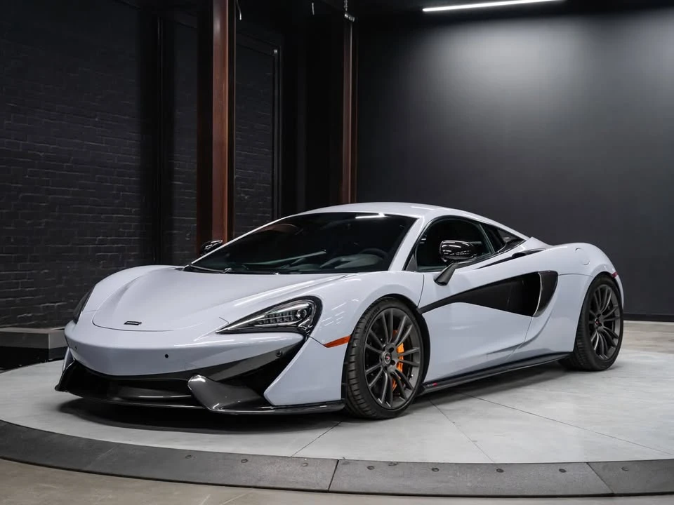 2017 McLaren 570S - Image 6 of 8