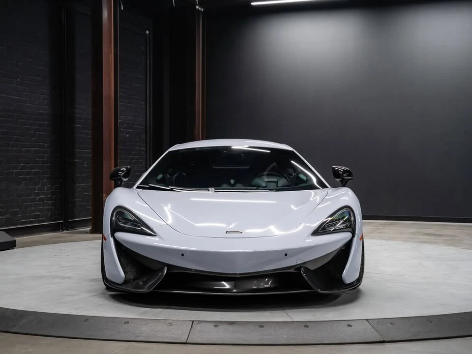2017 McLaren 570S - Image 5 of 8