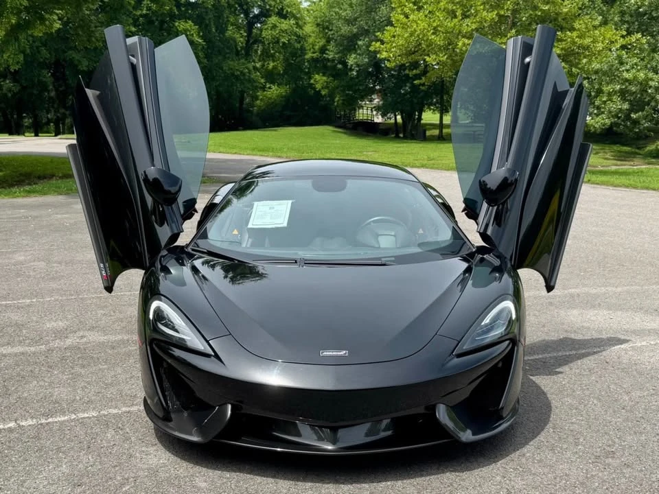 2017 McLaren 570S - Image 16 of 20