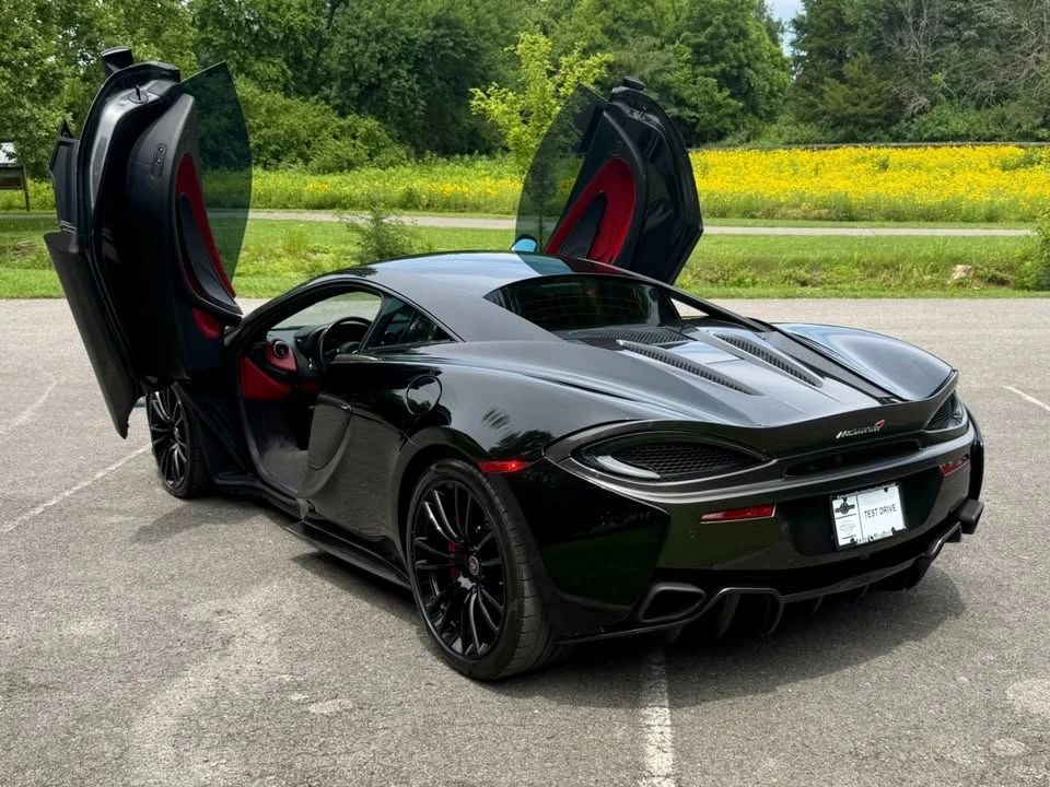 2017 McLaren 570S - Image 14 of 20