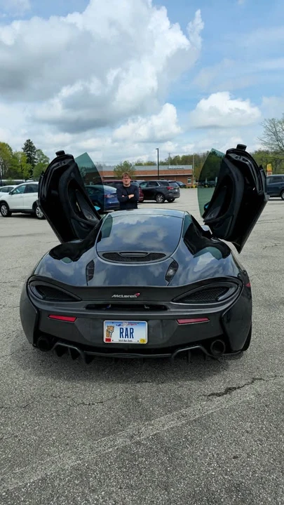2017 McLaren 570GT - Image 4 of 10