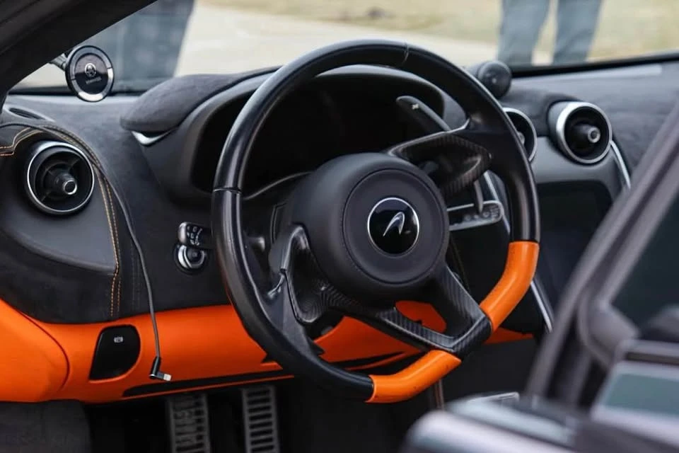 2017 McLaren 570GT - Image 9 of 10