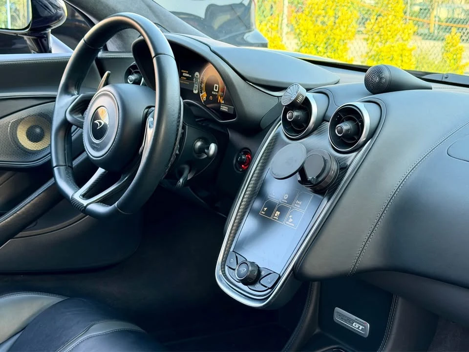 2017 McLaren 570GT - Image 15 of 20