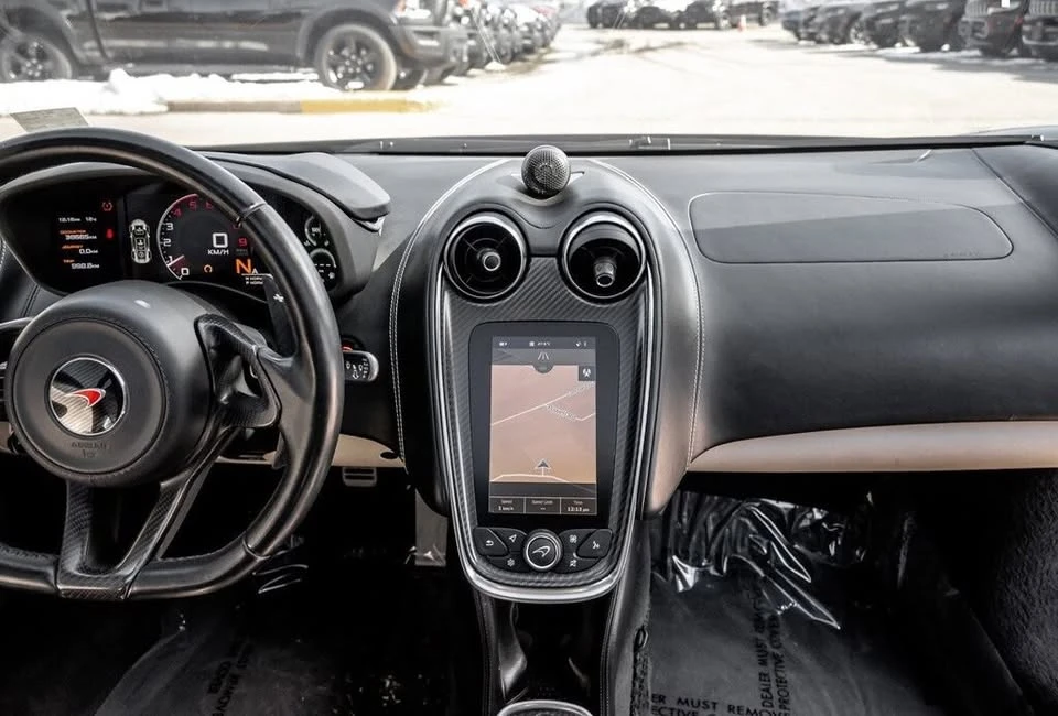 2017 McLaren 570GT - Image 10 of 11