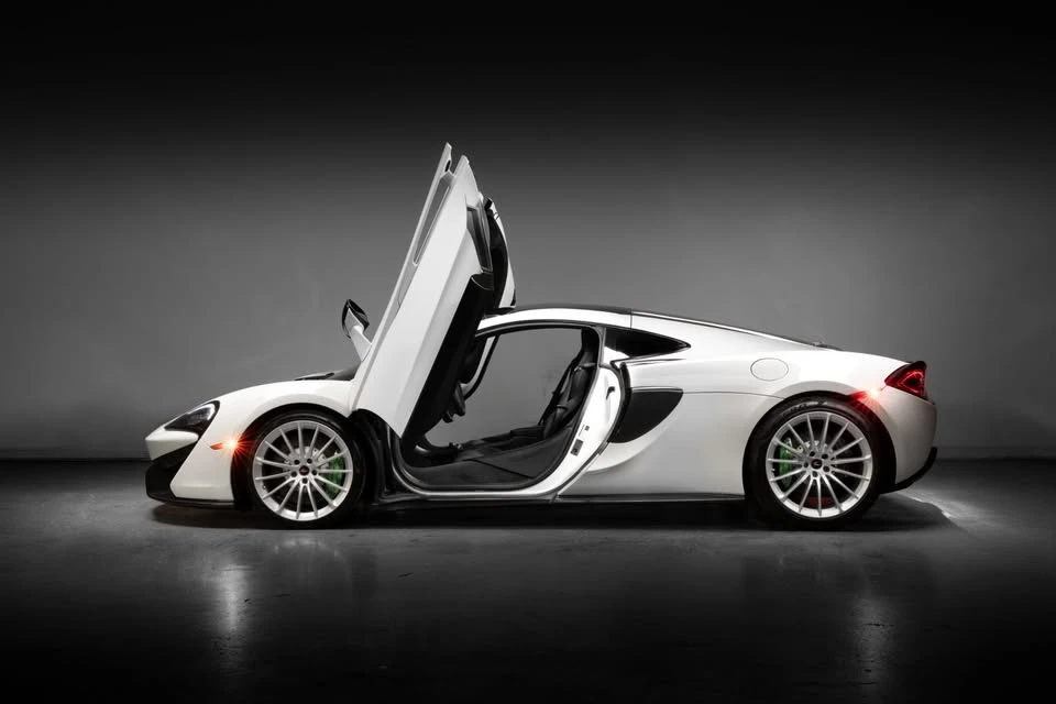 2017 McLaren 570GT - Image 4 of 20