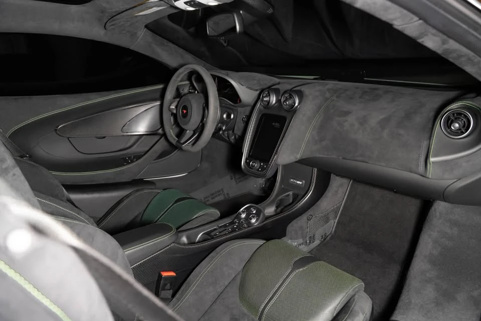2017 McLaren 570GT - Image 15 of 20