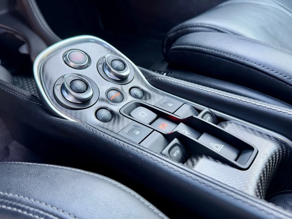 2017 McLaren 570GT - Image 15 of 19