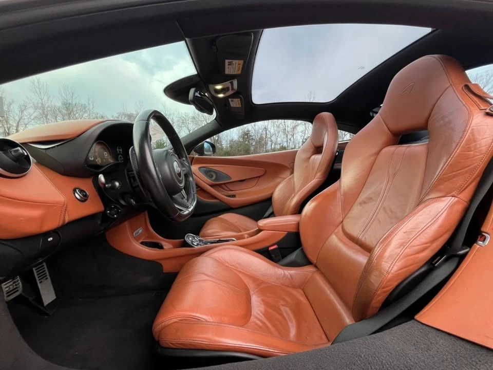 2017 McLaren 570GT - Image 13 of 16