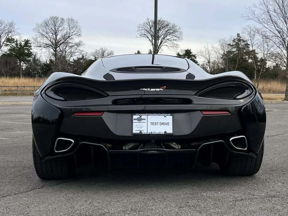 2017 McLaren 570GT - Image 10 of 16