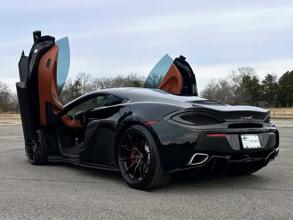 2017 McLaren 570GT - Image 3 of 16