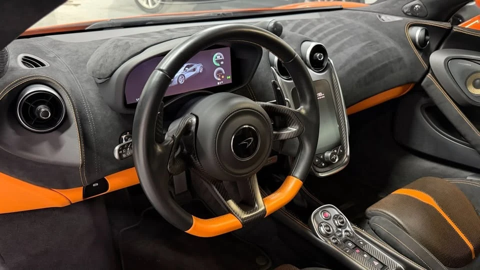 2017 McLaren 570S - Image 13 of 19